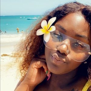 Meet your Posher, Aisha